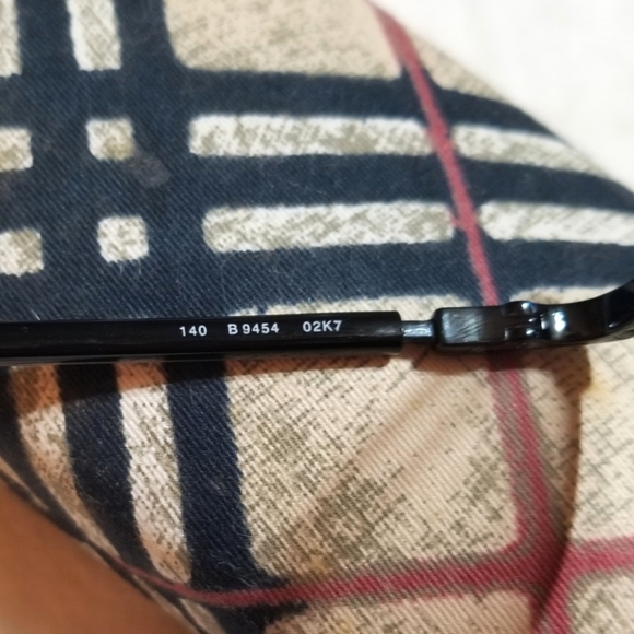 Host Pick 🎉NEW BURBERRY Glass Frames with Case - Picture 4 of 9